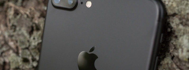 Chê nhàm chán, người Việt vẫn bỏ trăm tỷ mua iPhone chỉ trong một tuần