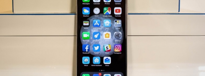Trái với nhiều nhận định, iPhone 8 bán chạy hơn cả iPhone X