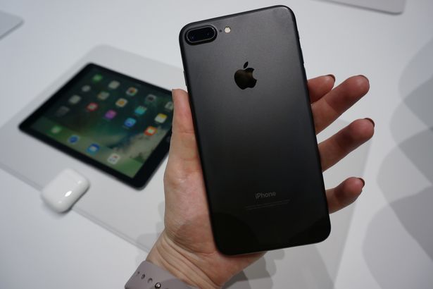 apple center, applecenter  , đà nẵng, iphone 7 , 7 plus , 8, ipad , macbook 