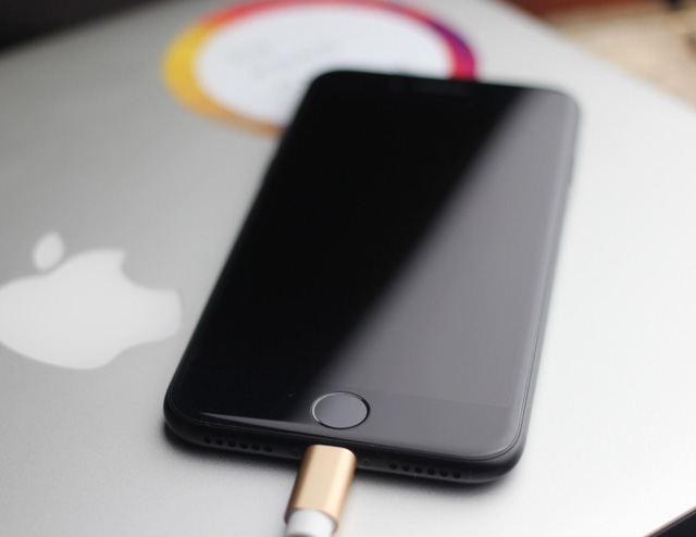 Fix and repair, replace new hardware for macbook, iMac ,Screen , changer hardriver SSD, Battery, keybroad apple , charging, mainbroad, mouse apple