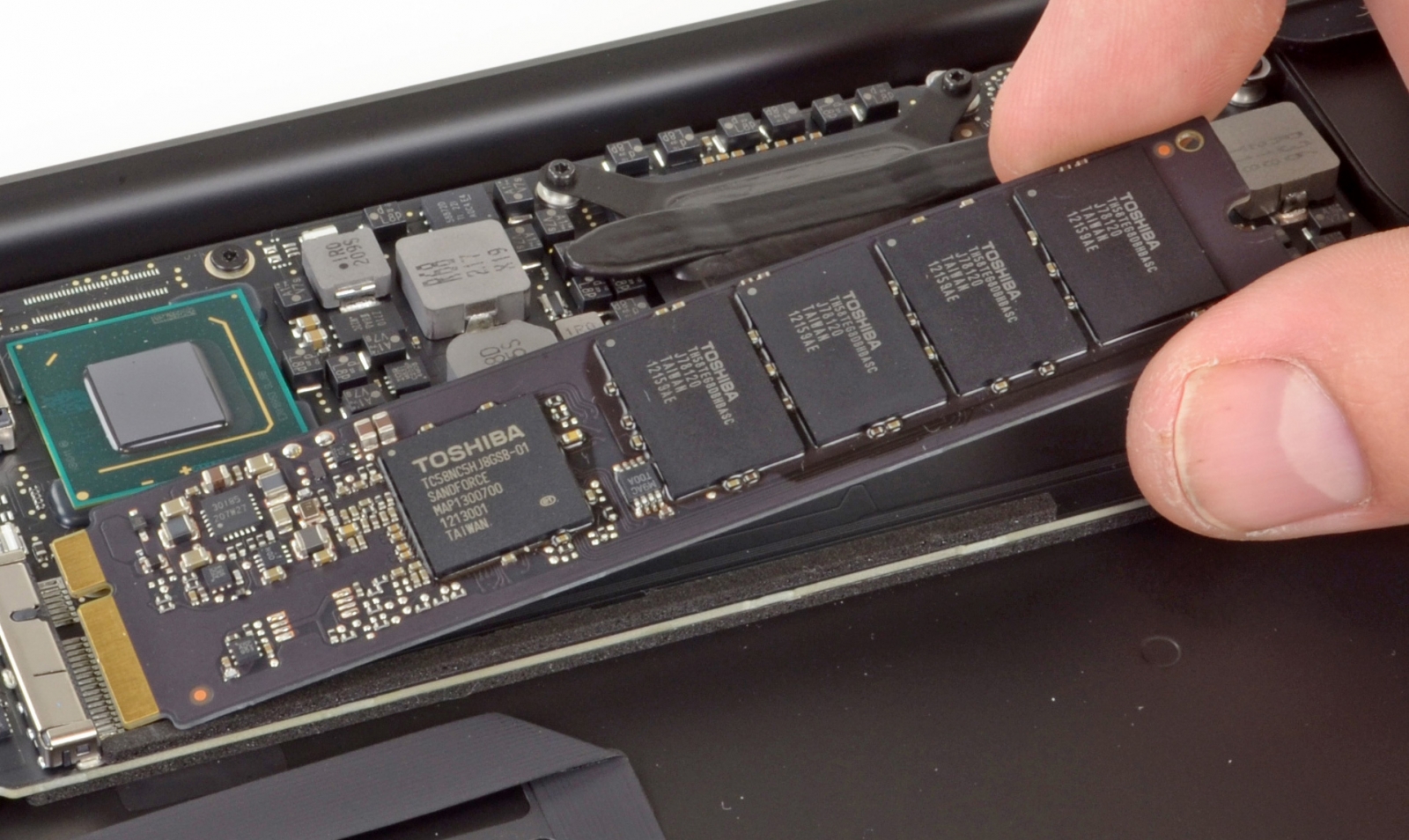 sua-chua,macbook da nang,iphone,ipad,fix-and-repair-macbook